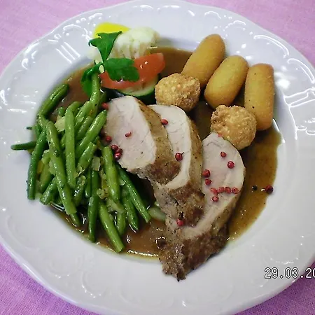 Geierwallihof Klotz Konrad Keg 3*